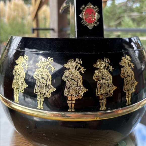 Seagram’s 100 pipers piping, deluxe round ice bucket - Picture 2 of 10